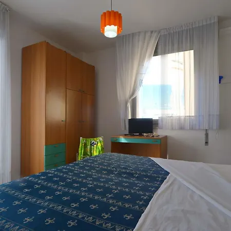 Iride & Breakfast- Ideale Per Famiglie E Coppie 2* 里乔内