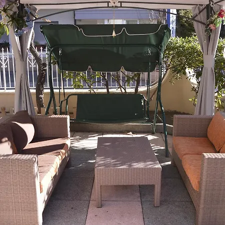 Fucsia Hotel 2*
