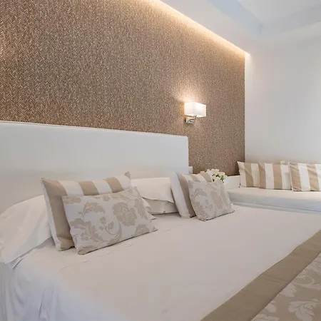 Hotel Mon Cheri 3*