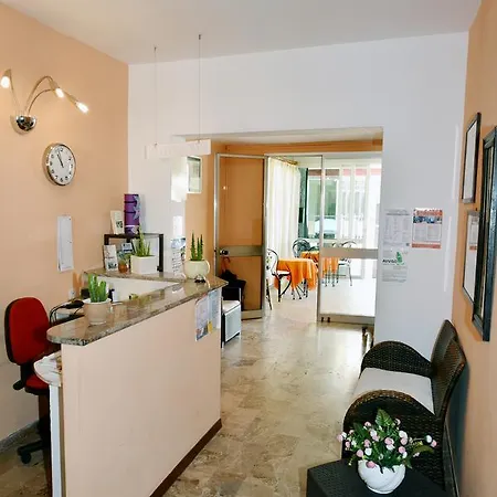 Eugenia Hotel *