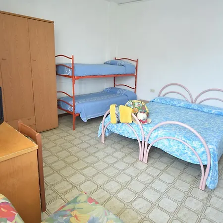 Eugenia Hotel *