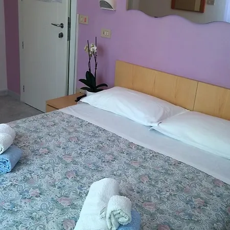 Rosalba Hotel 2*