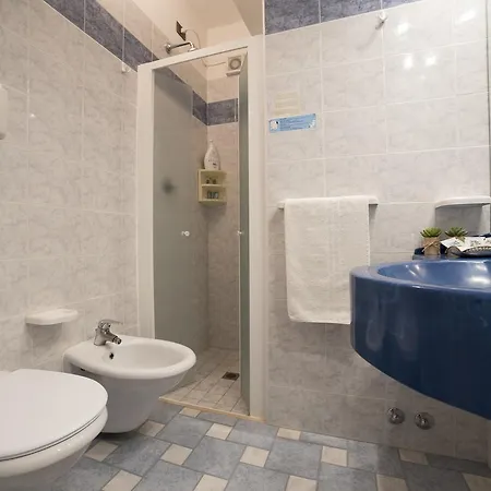 Hotel De Londres