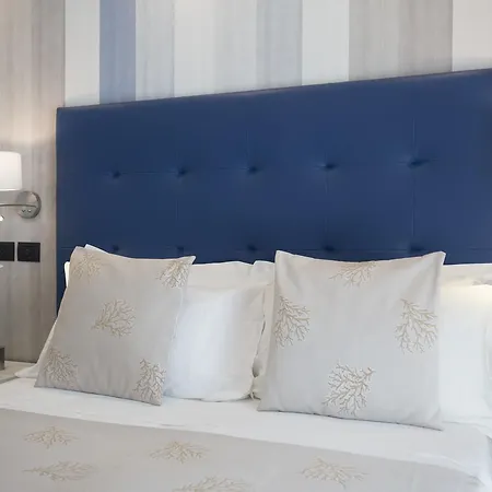 Hotel De Londres 3*