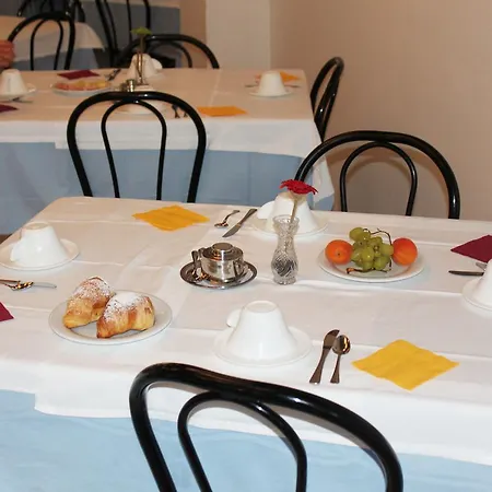 Elde Hotel