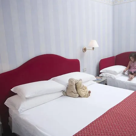 Adlon - Fronte Mare 3* Riccione