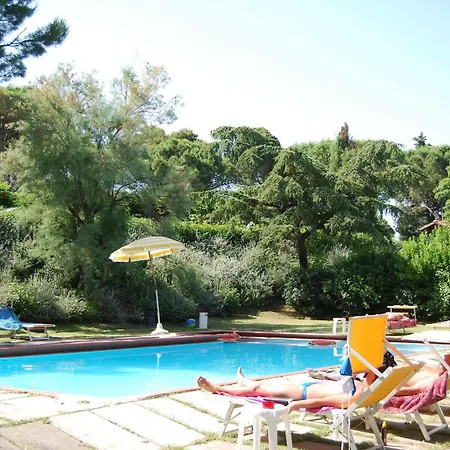 Residenze Al Colle Dei Pini Апарт-отель
