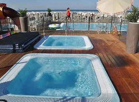 D-place & Hotel 4*