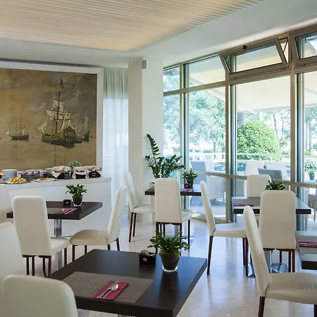 Mon Cheri Hotel 3*