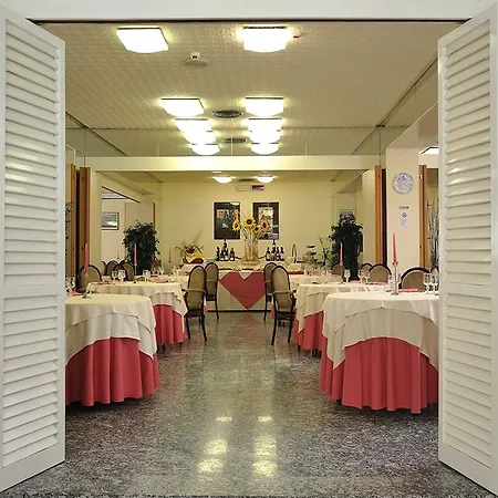 Vittoria Hotel 4*