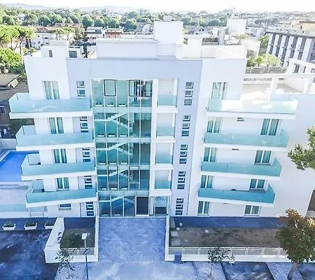 Perla Aparthotel