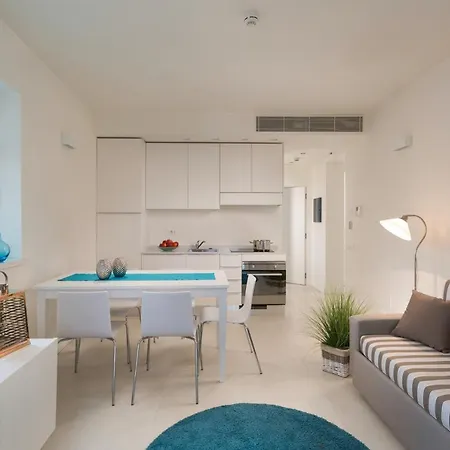 White Aparthotel Riccione