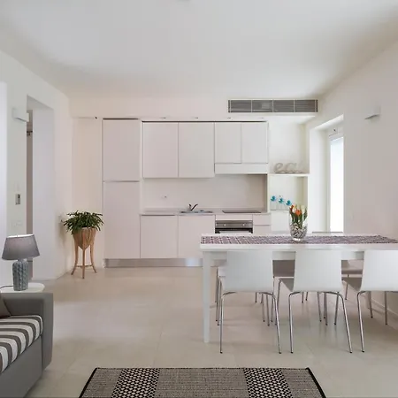 White Aparthotel Riccione