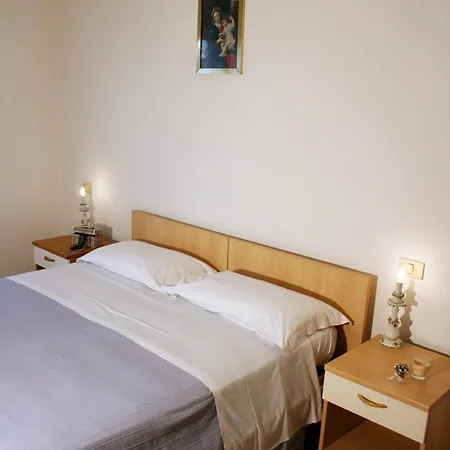 Residenza Manuela Daire *