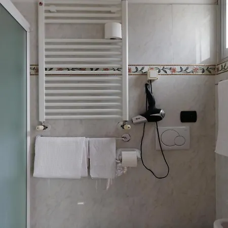 Hotel Linda - Family - Nuova Costruzione Antisismica Riccione