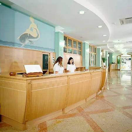 Vienna Touring 4*