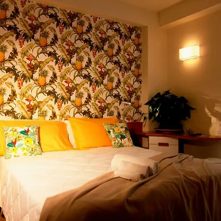 Hotel Montecarlo - Vista Mare Con Piscina & Area Fitness ホテル 3*