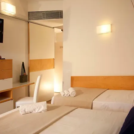 Hotel Montecarlo - Vista Mare Con Piscina & Area Fitness