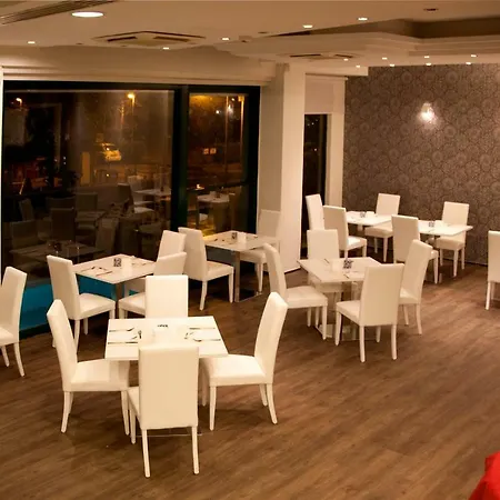 Hotel Montecarlo - Vista Mare Con Piscina & Area Fitness ホテル リッチョーネ