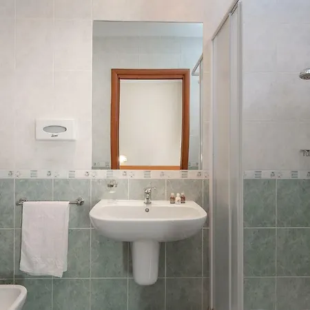 Hotel Pierre 3*