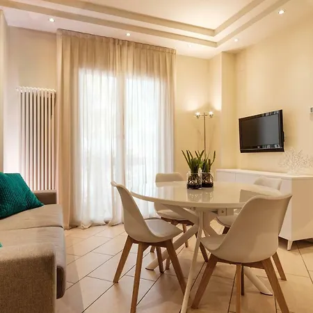 Lungomare - Charming Aparthotel