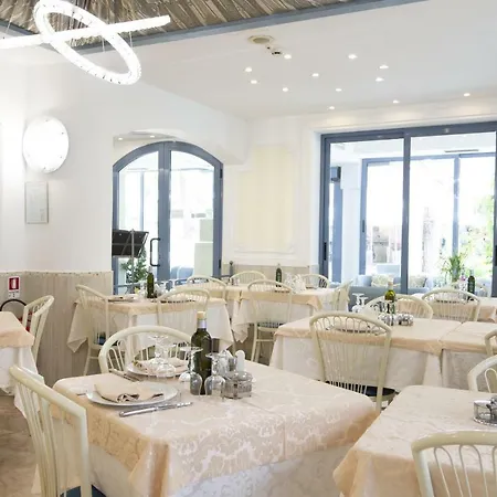Hotel Royal Boutique 3*