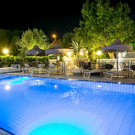 Liberty - Parking & Included Hotel 3*