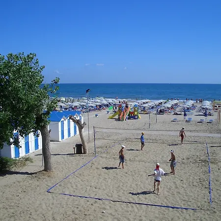 Liberty - Parking & Included 3* Riccione