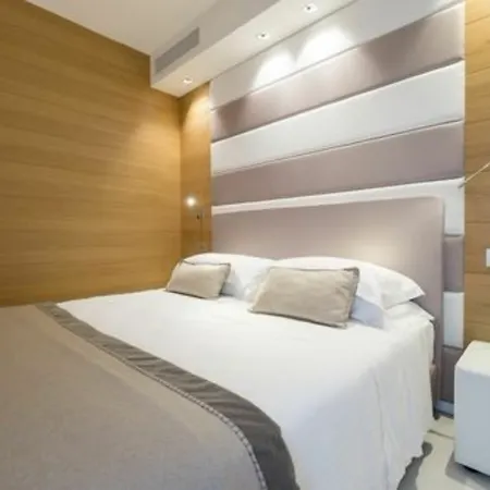 Aparthotel Metropol Ceccarini - Luxury 4*