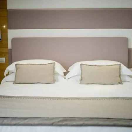 Aparthotel Metropol Ceccarini - Luxury 4*