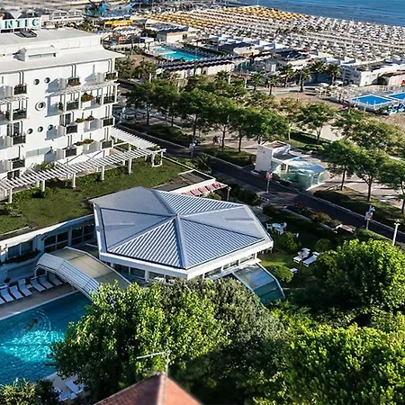 Atlantic & Hotel