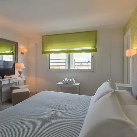 Hotel Corona Hotel 3*