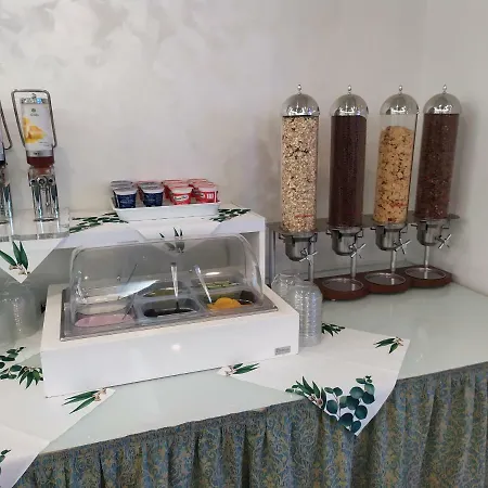 Gaudia Hotel