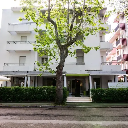 Nuova Hotel 2*