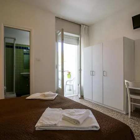 Hotel Nuova 2*