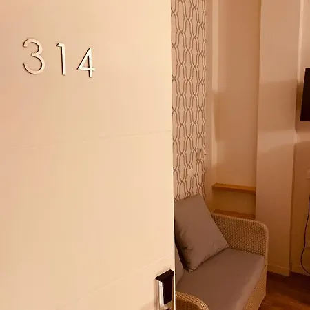 Hotel Montecarlo - Vista Mare Con Piscina & Area Fitness ホテル リッチョーネ