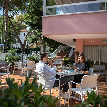 Alfa Tao Hotel 3*