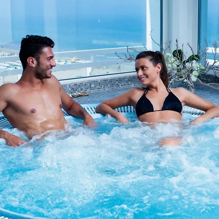 Adlon - Fronte Mare 3*