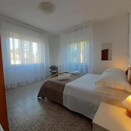 Beeliving Room&breakfast (adults Only) Bed & Breakfast