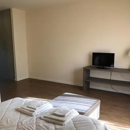 Residenze Al Colle Dei Pini Apart Otel 3*