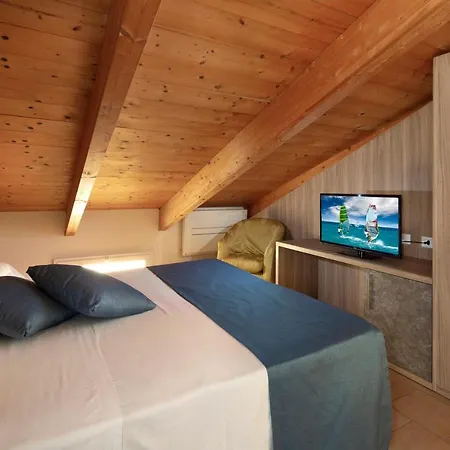 Hotel Cannes - In Pieno Centro Riccione