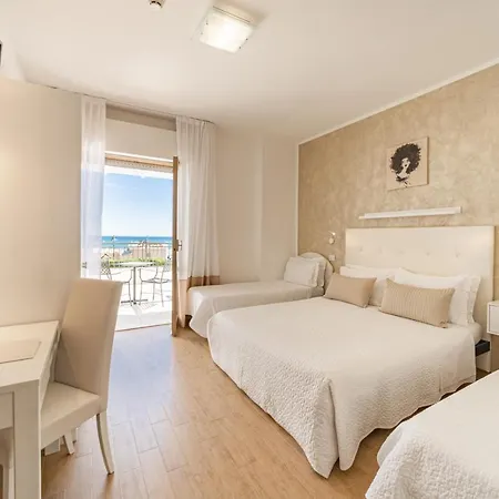 Soraya - Sawasdee Hotel