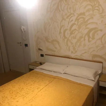 Golda Hotel