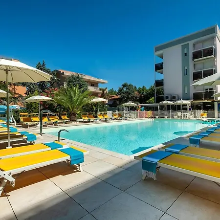 Tre Rose Hotel 3*