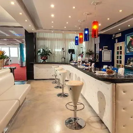 Mediterraneo Hotel 4*
