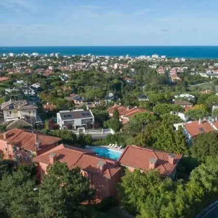Aparthotel Residenze Al Colle Dei Pini Riccione
