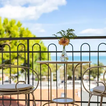 Stella Hotel 3*
