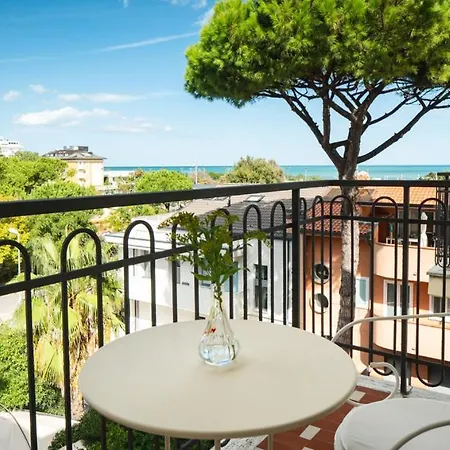 Stella Hotel 3*
