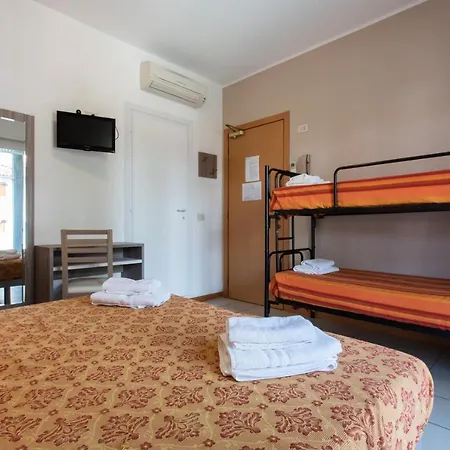 Hotel La Plata - Con Piscina Riccione