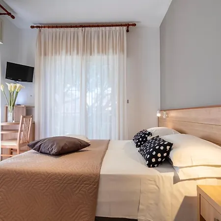 Mocambo Hotel 3*
